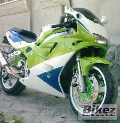 1991 Kawasaki ZXR 400 photo